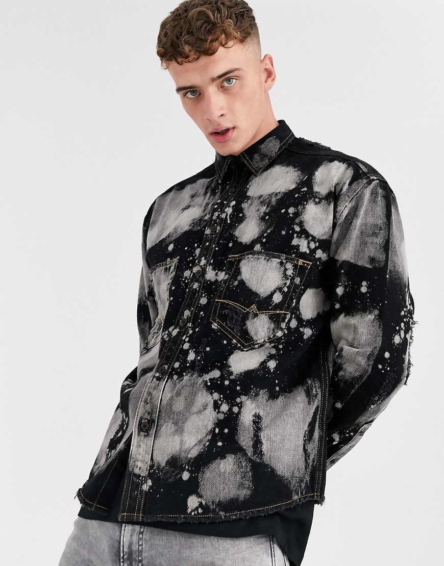 ASOS DESIGN - Oversized denim overhemd met vlekken-effect in zwarte wassing