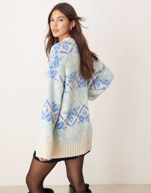 ASOS DESIGN oversized fairisle jumper with grown on neck in blue and cream, 4 of 4