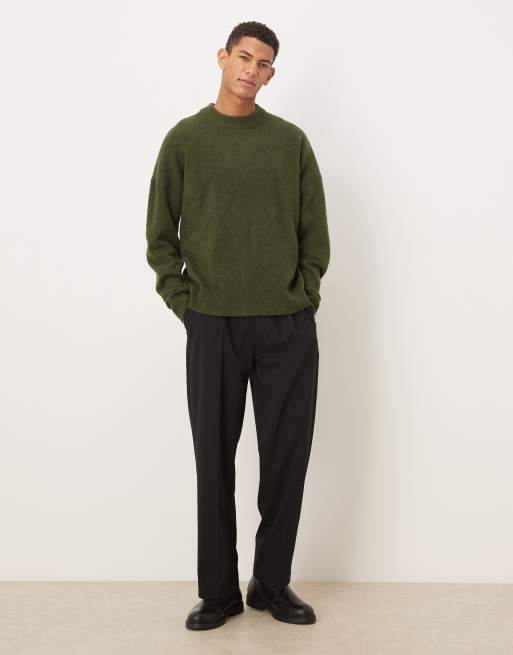 ASOS DESIGN - Oversized geborstelde gebreide trui met ronde hals in kaki, 2 van 5