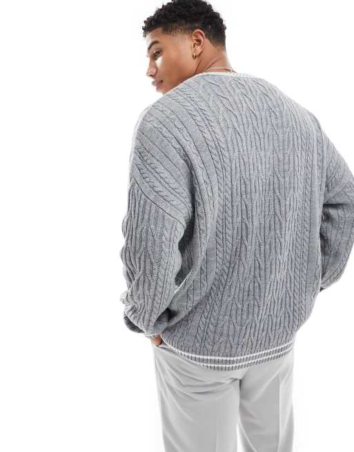 ASOS DESIGN - Oversized gebreide cricket trui met kabels in grijs met witte biezen, 3 van 4