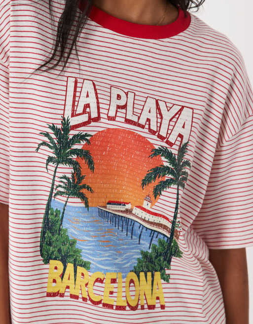 ASOS DESIGN - Oversized gestreept T-shirt met grafische La Playa-print in rood en wit, 3 van 4