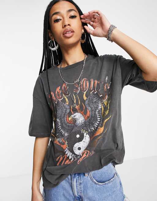 oversized graphic tee