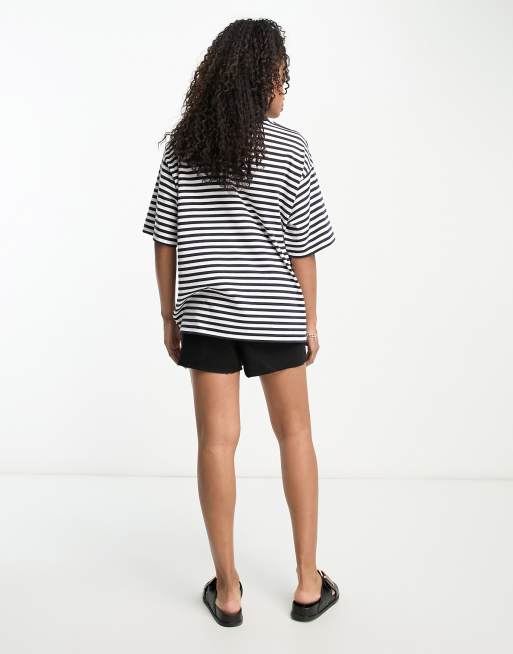 ASOS DESIGN oversized heavyweight t-shirt with with side splits