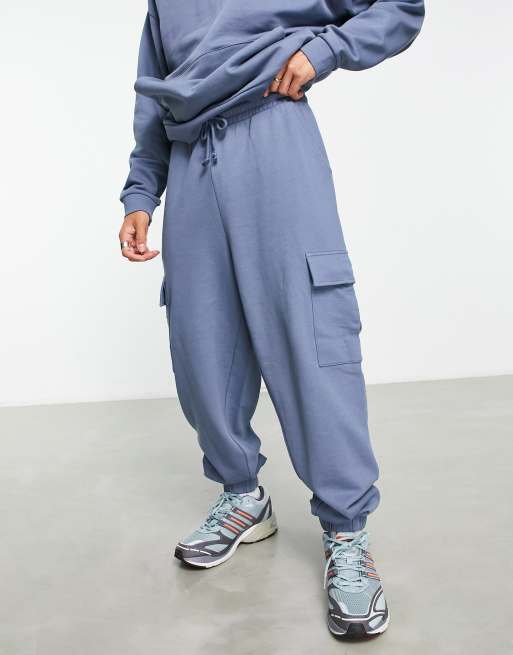 ASOS DESIGN - Oversized hoodie en oversized joggingbroek met cargozak in blauw, 4 van 4