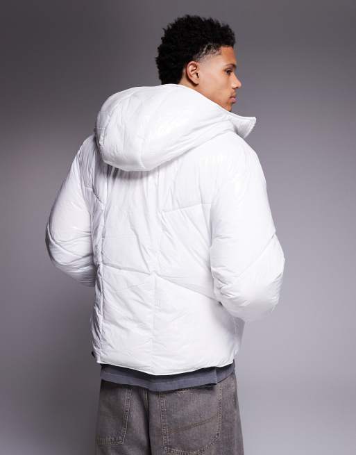 ASOS DESIGN - Oversized hoogglanzend gewatteerd jack in wit, 3 van 5