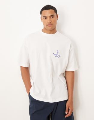ASOS DESIGN - Oversized hvid T-shirt med brystprint - view 1