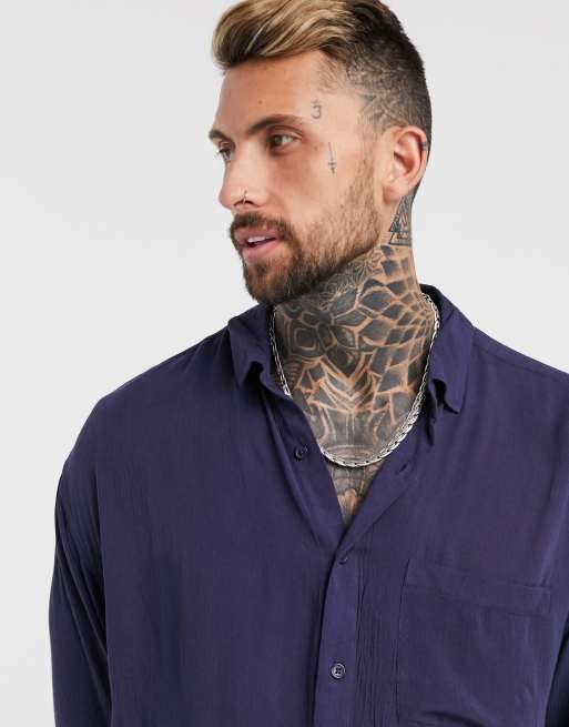 ASOS DESIGN - Oversized jaren 90 overhemd van viscose met kreukeffect in marineblauw
