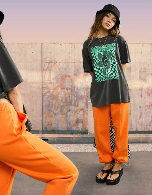 ASOS DESIGN oversized jogger with pintuck in orange, 4 of 4