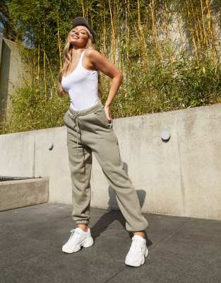 soft jogging bottoms womens