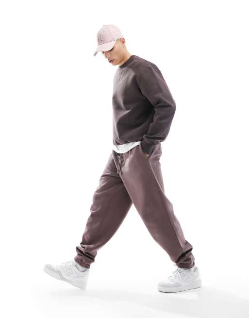 ASOS DESIGN - Oversized joggingbroek van premium zware stof in bruin met wassing