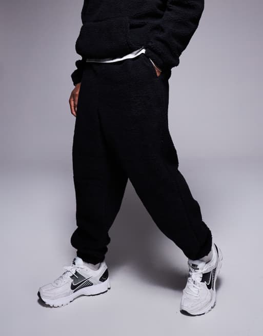 ASOS DESIGN - Oversized joggingbukser i sort imiteret lammeskind