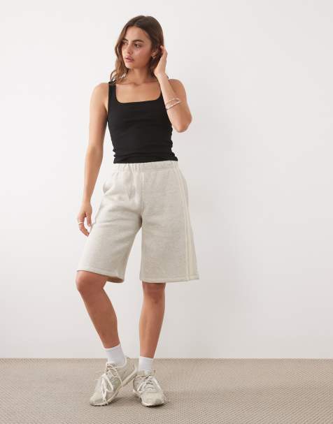 ASOS DESIGN - Oversized jorts i meleret sandfarvet jersey med sidestribe - view 1