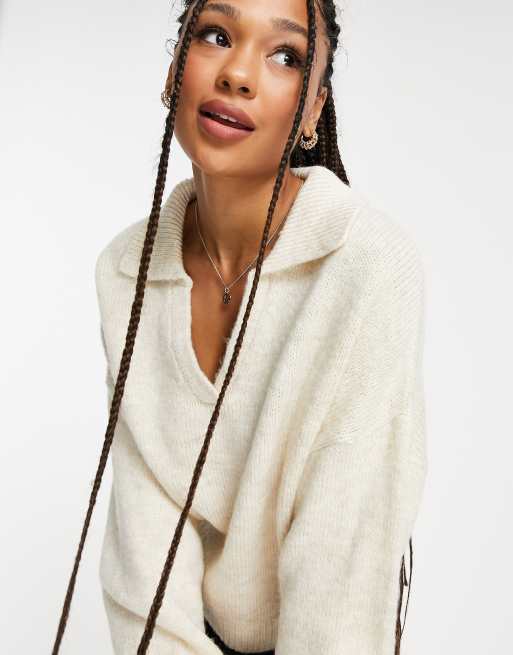 ASOS DESIGN oversized jumper with open collar in cream, 3 of 4