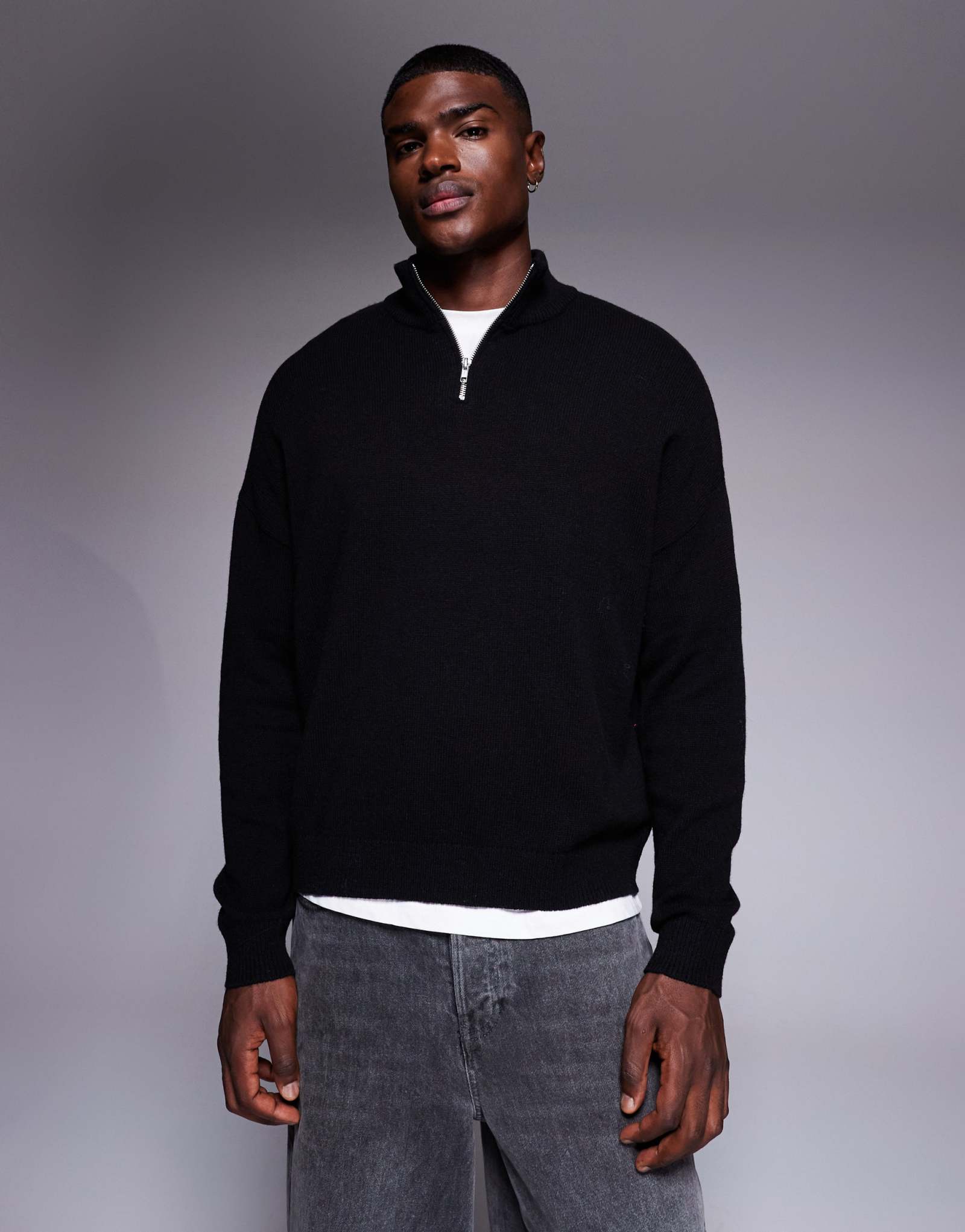 ДИЗАЙНЕРСКИЙ свитер оверсайз из смеси овечьей шерсти ASOS DESIGN черного цвета с застежкой наполовину на молнию