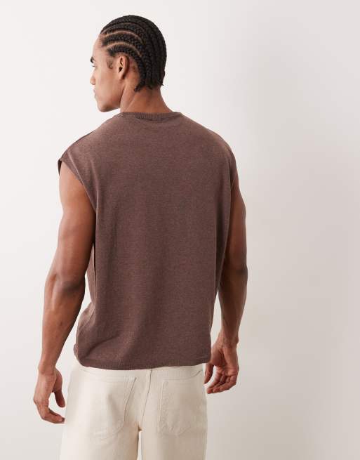  ASOS DESIGN oversized knitted crew neck singlet in brown, 5 of 5