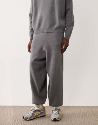 ASOS DESIGN ASOS DESIGN oversized knitted cuffed jogger in grey