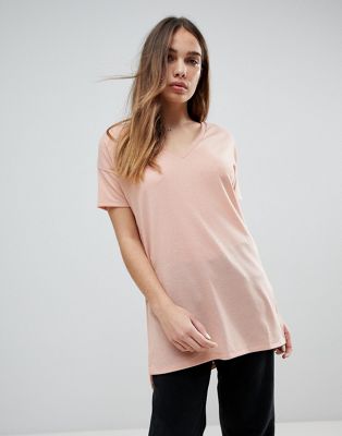 ASOS DESIGN - Oversized lang T-shirt met V-hals in lichtgewicht ribstof-Roze