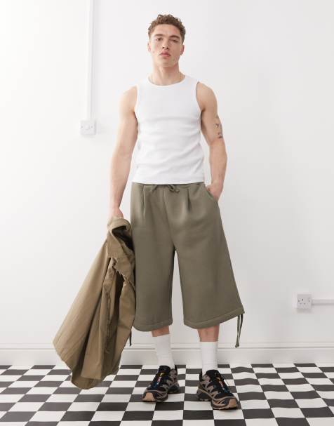 ASOS DESIGN - Oversized, lange og kakifarvede shorts med plisseringer - view 1