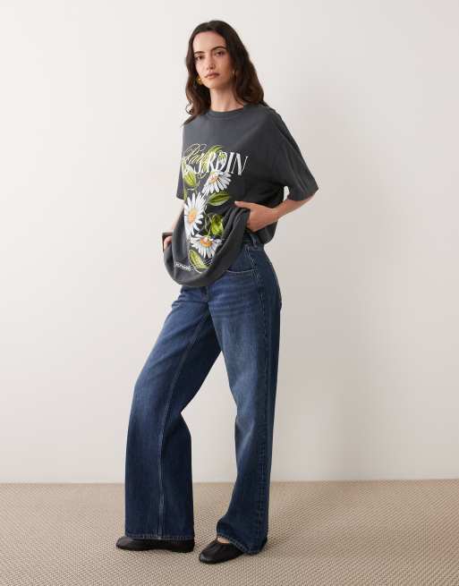 ASOS DESIGN oversized Le Jardin T-shirt med blomsterprint i kulsort, 2 af 4