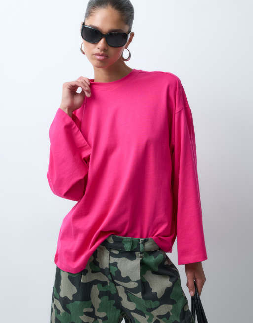 ASOS DESIGN oversized long sleeve skater t-shirt in bright pink, 4 of 4