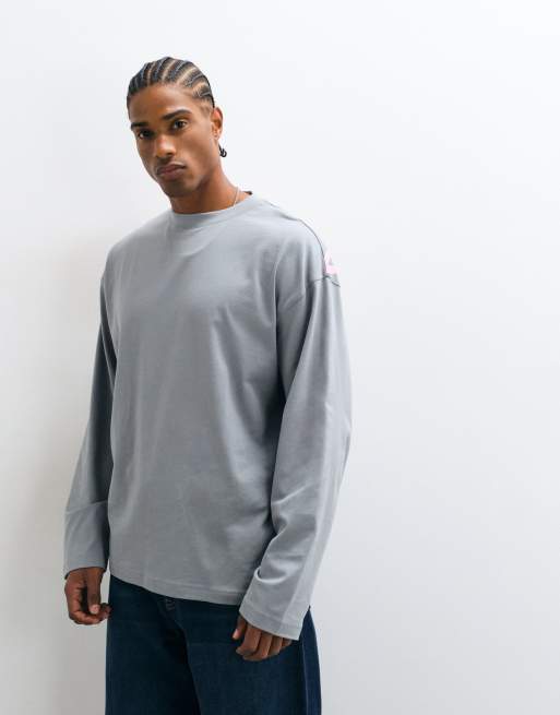 ASOS DESIGN oversized long sleeve t-shirt with graffiti graphic in grey, 3 of 5