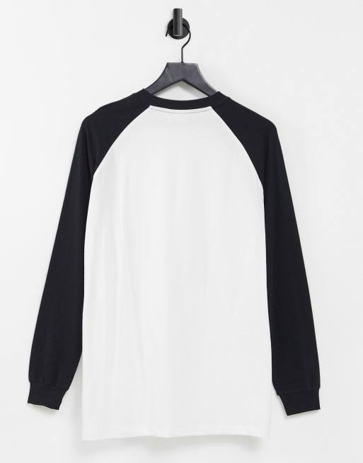 ASOS DESIGN oversized long-sleeved T-shirt with contrast raglan seam in white and black, 2 of 4