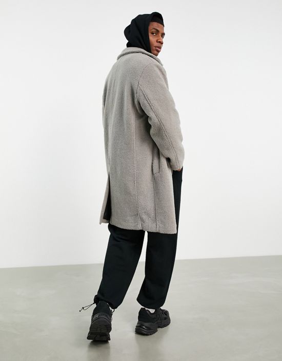 https://images.asos-media.com/products/asos-design-oversized-longline-overcoat-in-gray-with-texture/201151179-4?$n_550w$&wid=550&fit=constrain