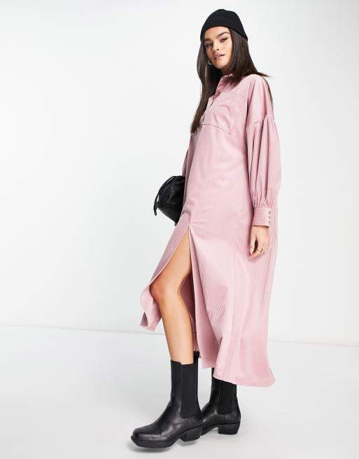 ASOS DESIGN - Oversized maxi-skjortekjole med slidser i lyserødt fløjl, 4 af 4