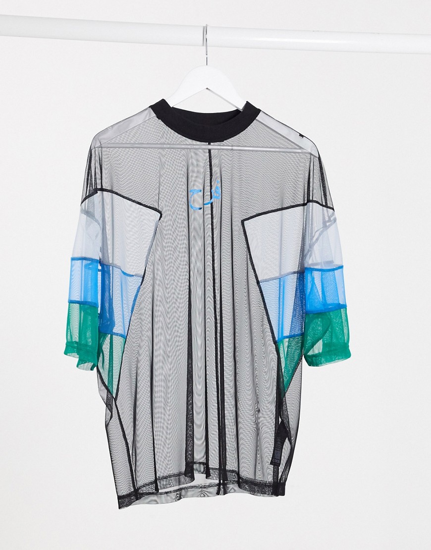 ASOS DESIGN - Oversized mesh T-shirt met kleurvlakken en kleine tekstprint op de borst-Zwart