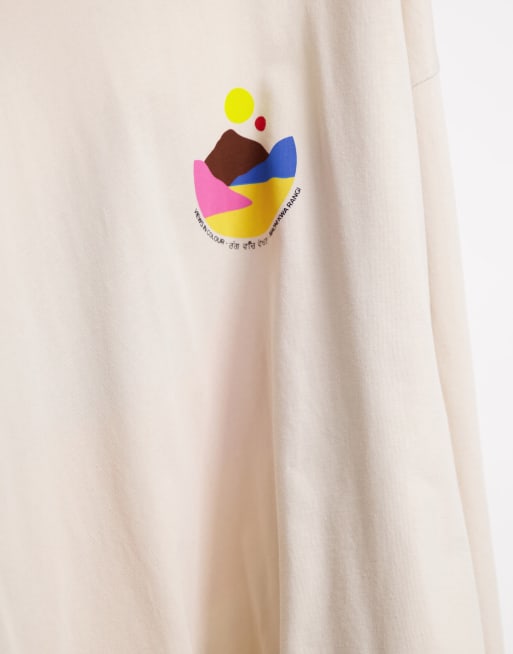 ASOS DESIGN - Oversized og langærmet beige T-shirt med bjergprint på ryg og bryst, 4 af 4