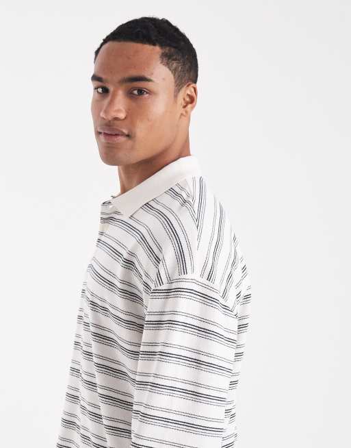 ASOS DESIGN - Oversized og langærmet poloskjorte med firkantet pasform og neutrale teksturerede striber , 4 af 5