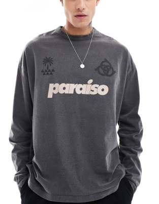 ASOS DESIGN - Oversized og langærmet T-shirt i sort vask med sportsprint fortil