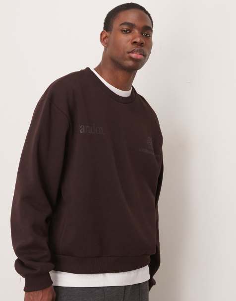 ASOS DESIGN - Oversized og mørkebrun sweatshirt med paneler under armene og brystprint - view 1