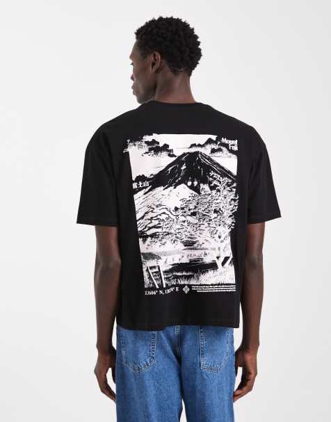 ASOS DESIGN - Oversized og sort T-shirt med firkantet pasform og bjergprint på ryggen - view 1