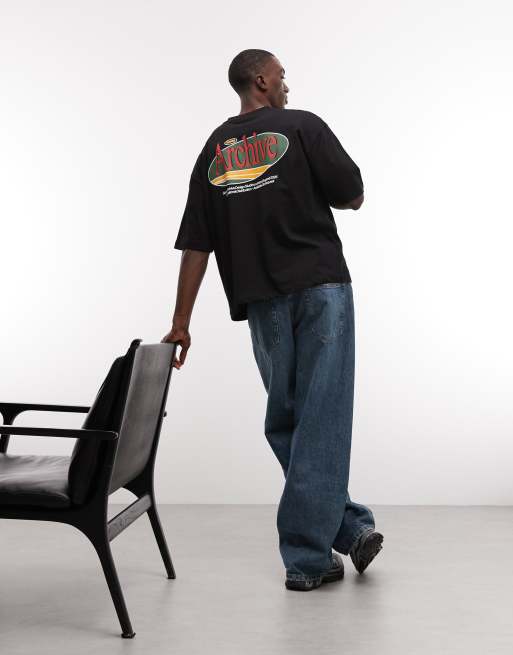 ASOS DESIGN - Oversized og sort T-shirt med firkantet pasform og grafisk tekstprint