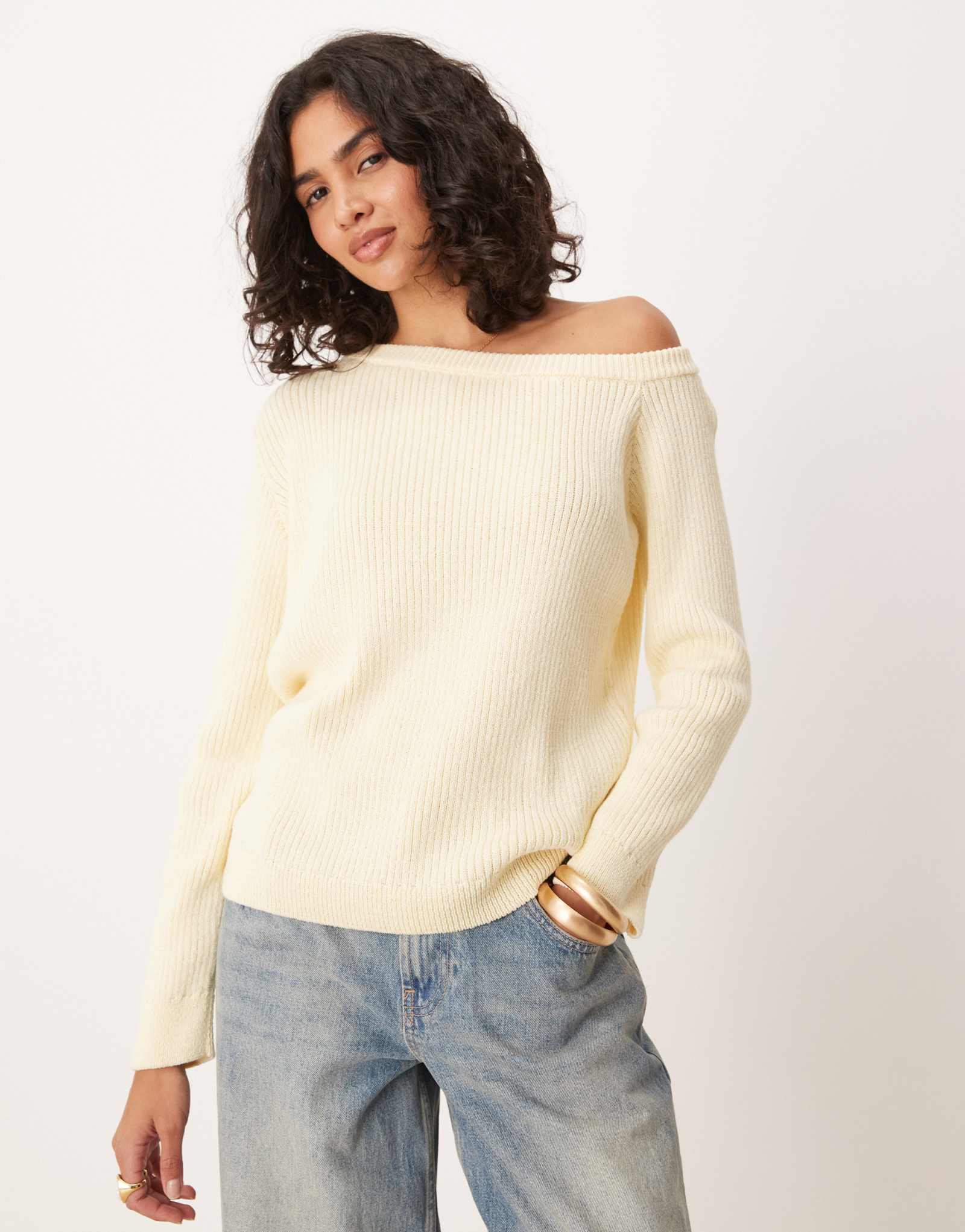 Свитер на одно плечо ASOS DESIGN оверсайз