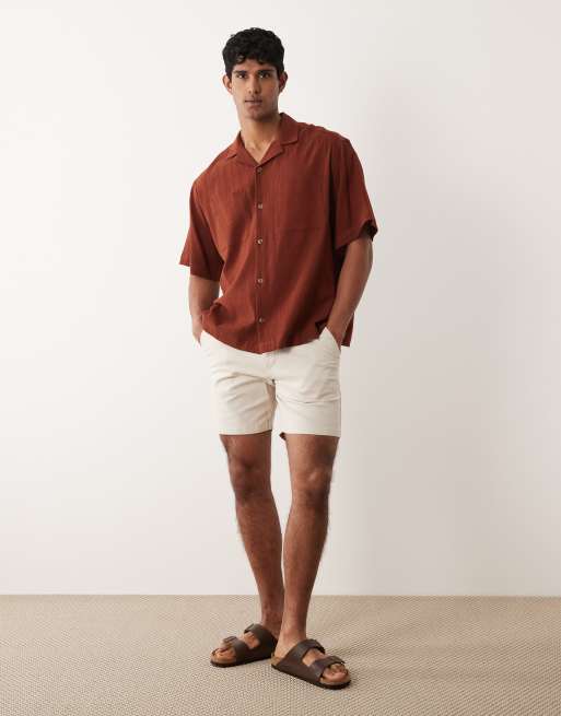 ASOS DESIGN - Oversized overhemd met reverskraag en gekreukte textuur in bruin, 2 van 5