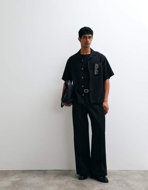 ASOS DESIGN - Oversized overhemd met reverskraag en gekreukte textuur in zwart, 2 van 5