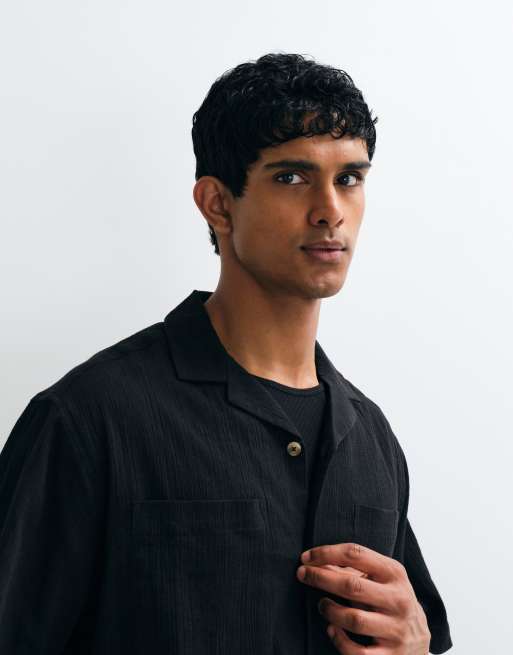 ASOS DESIGN - Oversized overhemd met reverskraag en gekreukte textuur in zwart, 4 van 5