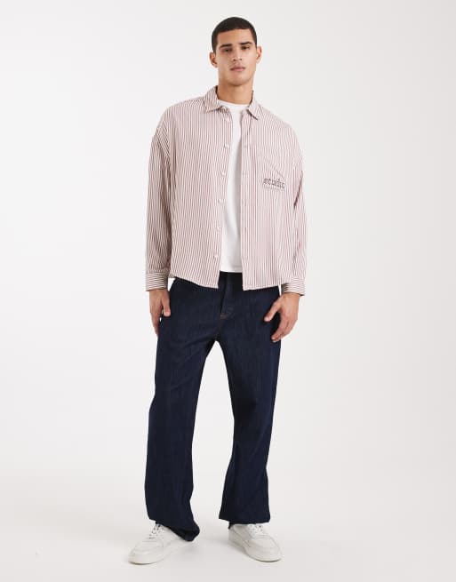 ASOS DESIGN - Oversized overhemd met strepen en geborduurd logo op de borst in beige, 2 van 5