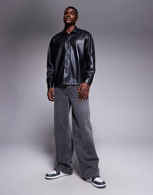 ASOS DESIGN - Oversized overhemd van imitatieleer in zwart, 2 van 5