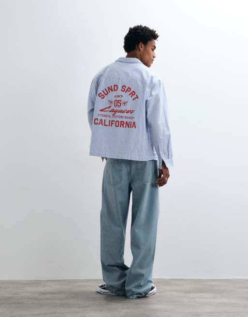 ASOS DESIGN oversized Oxford overhemd met streep, print op rug en borst in blauw, 3 van 5