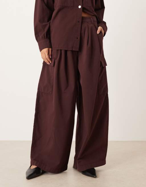 ASOS DESIGN oversized pleated cotton cargo trouser in plum, 2 of 5