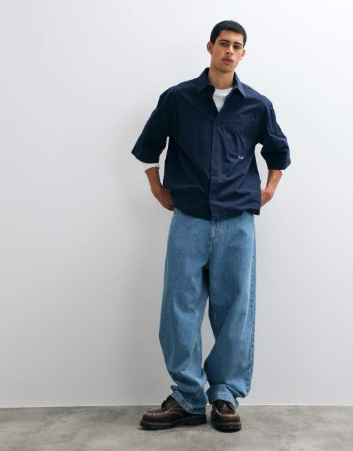 ASOS DESIGN oversized poplin-skjorte med print på ryggen i navy, 2 af 5