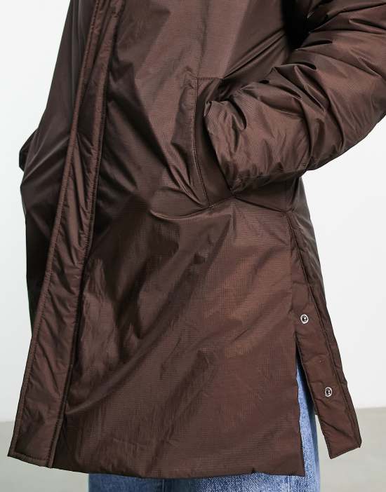 https://images.asos-media.com/products/asos-design-oversized-puffer-jacket-in-brown/202442128-3?$n_550w$&wid=550&fit=constrain