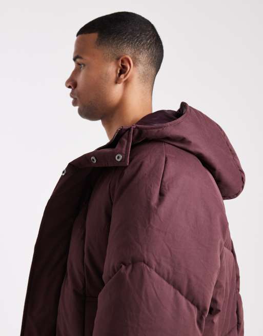 ASOS DESIGN oversized puffer jacket in burgundy, 4 of 5