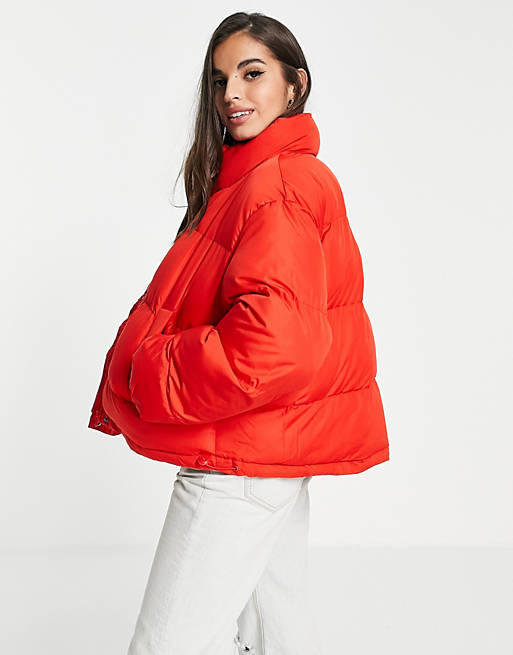 Admin second hand Chromatic ASOS DESIGN oversized puffer jacket in red | ASOS
