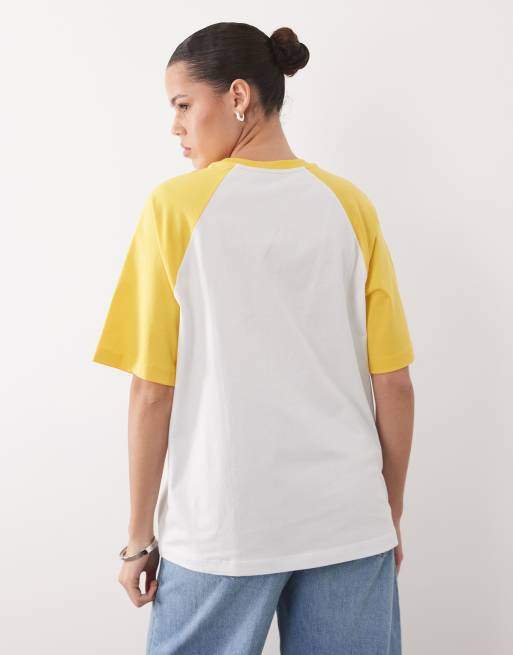 ASOS DESIGN oversized raglan T-shirt with Hollywood car graphic in white and lemon, 4 of 4