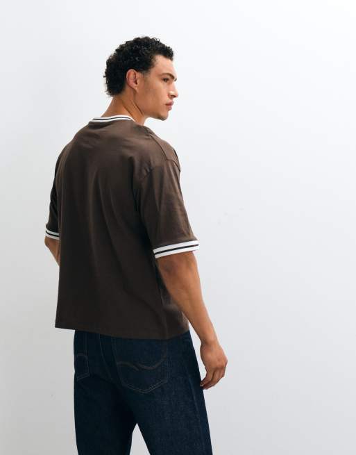 ASOS DESIGN - Oversized recht T-shirt met grafische tekstprint in bruin, 4 van 7