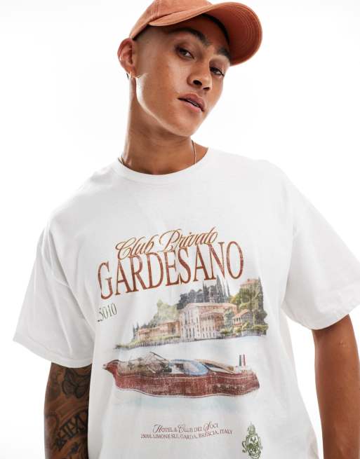 ASOS DESIGN - Oversized recht T-shirt met landschapsprint op de voorkant in wit